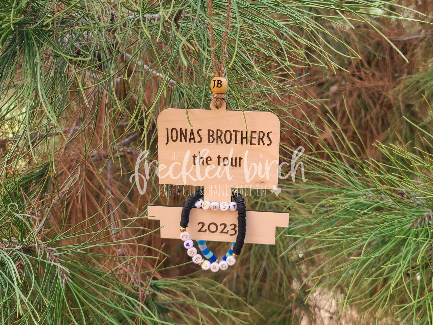 Jonas Brothers The Tour Commemorative Ornament  | Keepsake | Friendship bracelet display