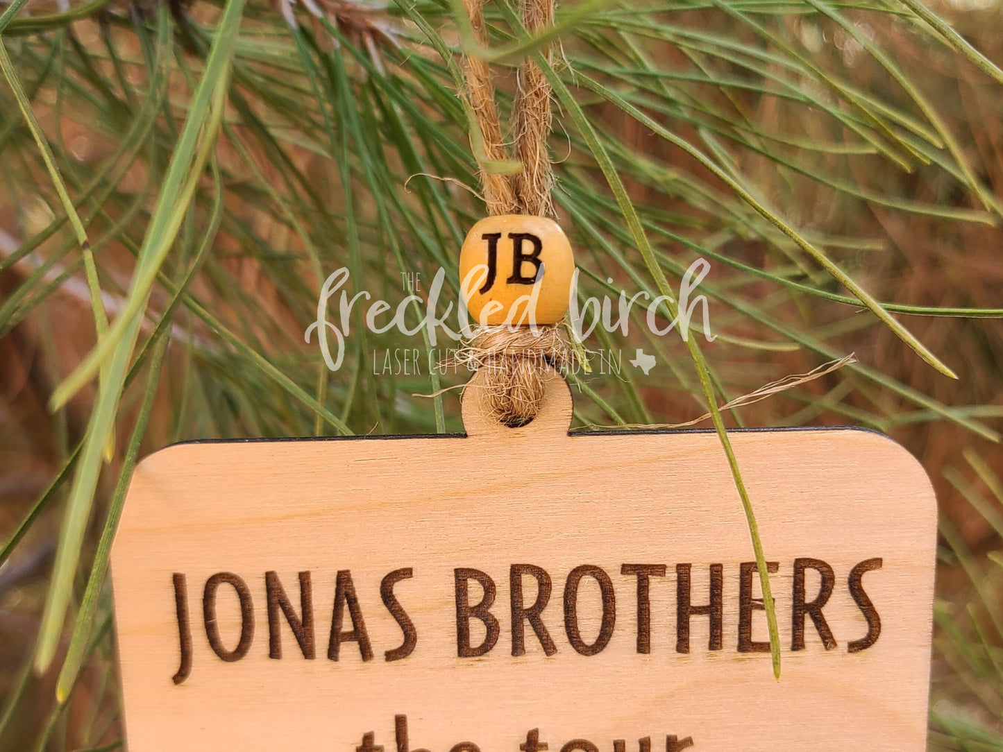 Jonas Brothers The Tour Commemorative Ornament  | Keepsake | Friendship bracelet display